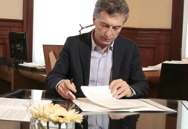 Por decreto Macri ajusta el Estado y busca ahorrar más de $20.000 millones