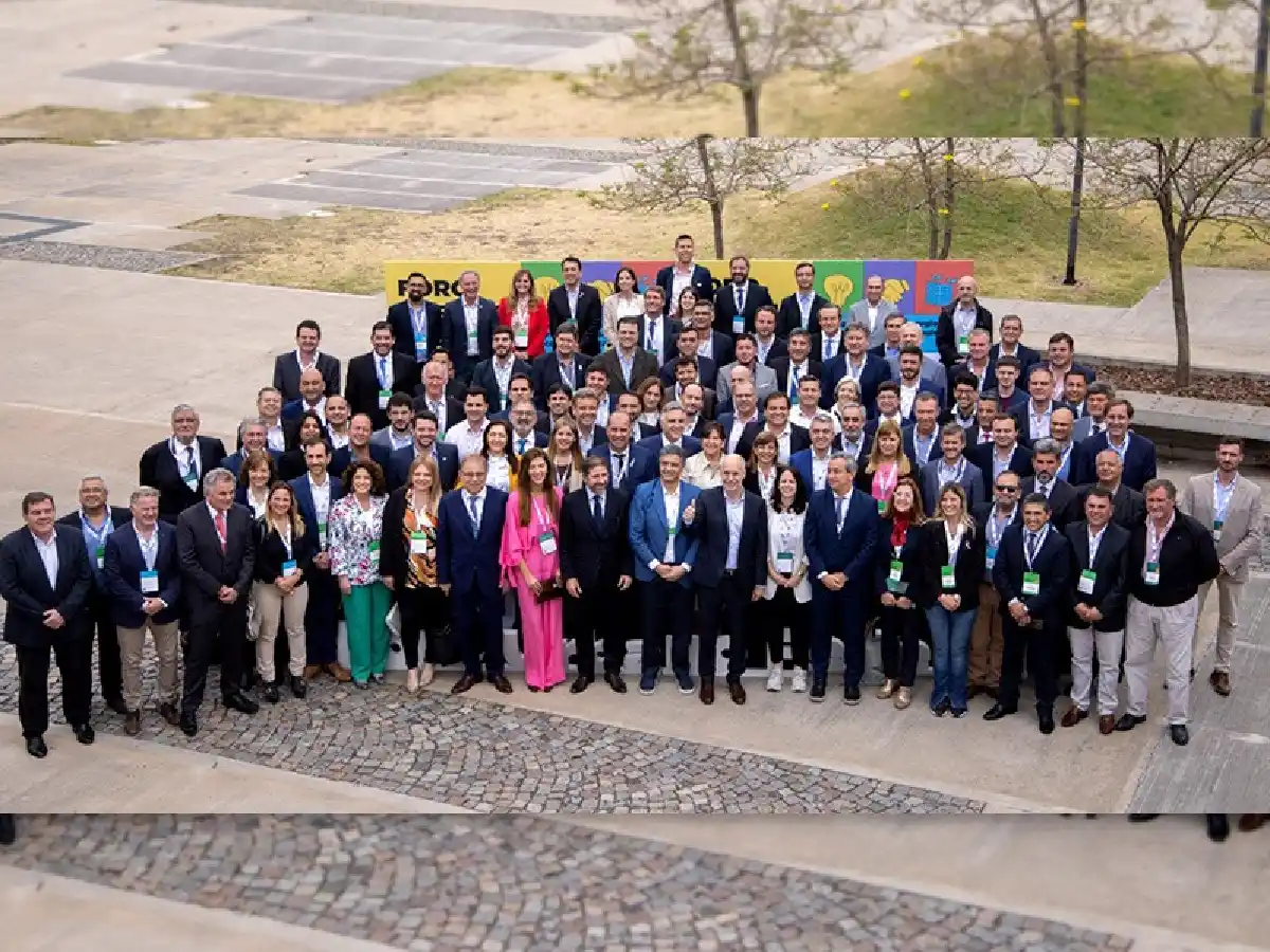 Más de 100 alcaldes del mundo debaten en Buenos Aires sobre cambio climático