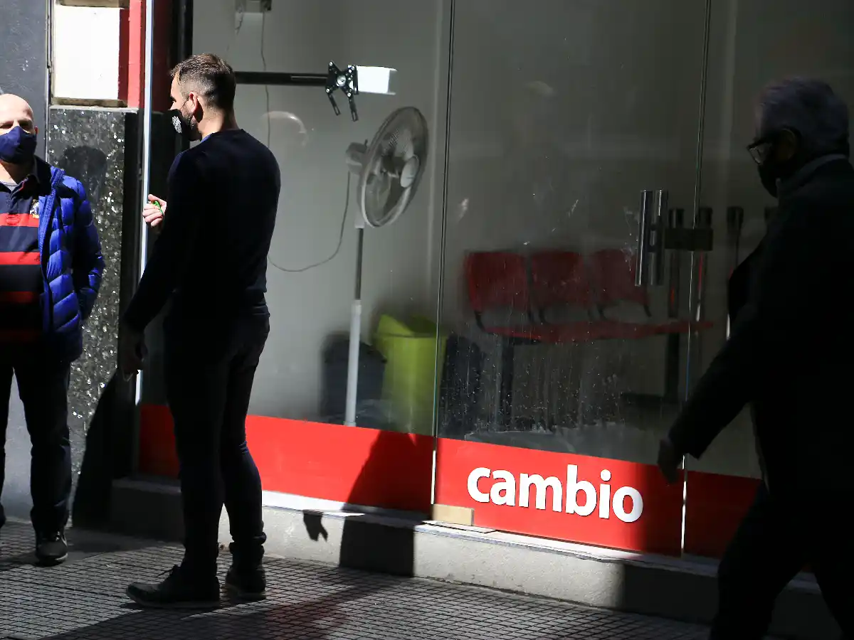 La nueva política acerca del dólar generó "incertidumbre" entre industriales