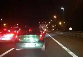 Ruta 9: Corte de carril Buenos Aires Rosario  Km 153  por protesta  ante la desaparición de un joven