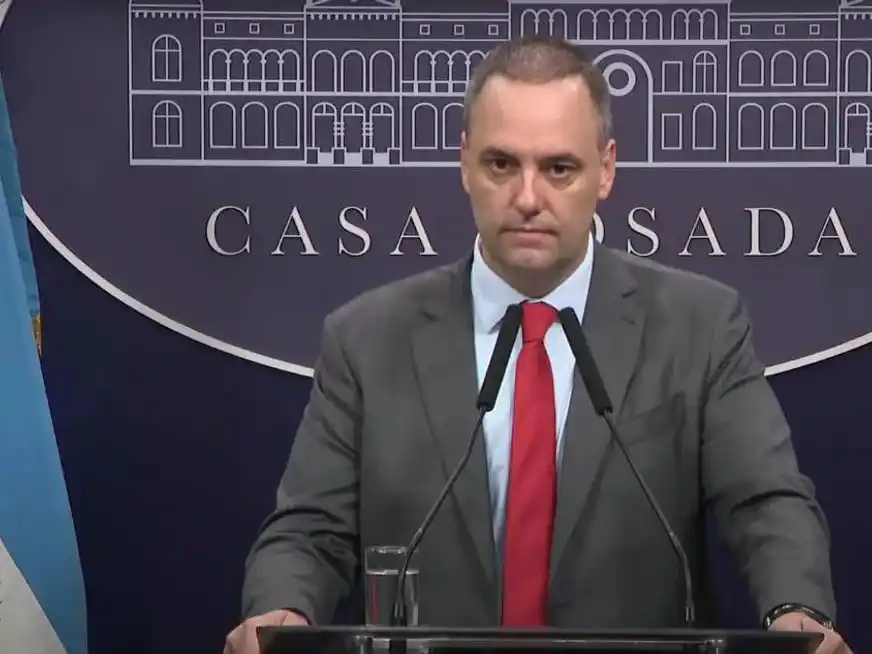 El Gobierno anunció la desclasificación de los archivos de la SIDE sobre el accionar de la Dictadura