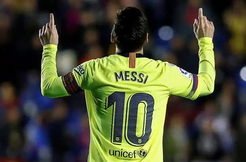 Messi, triplete y goleada ante Levante