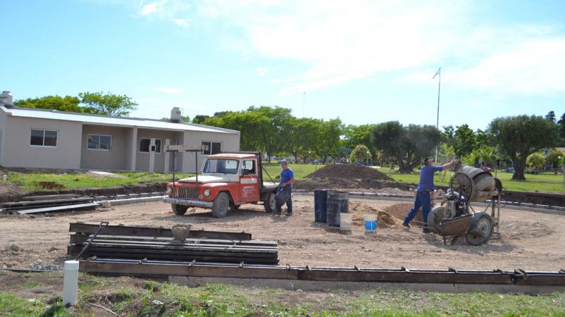 Personal municipal se reunió con adjudicatarios de 16 viviendas de Puiggari