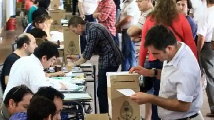 Sistemas electorales y especulación política