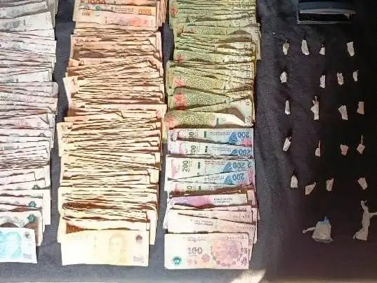 Detuvieron a cuatro personas y anularon tres centros de
distribución de drogas en el barrio Fray Salvador Gurrieri