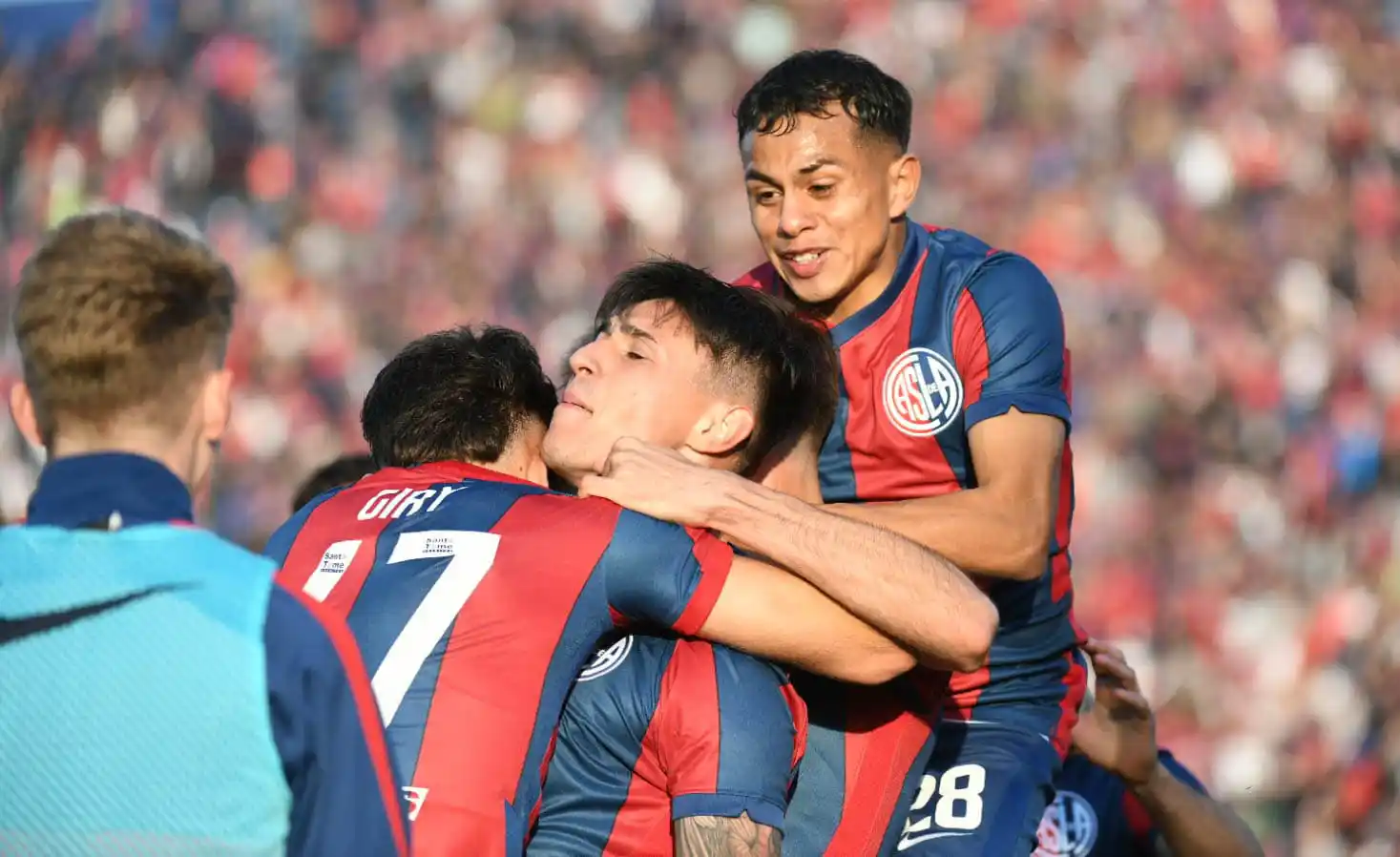 San Lorenzo recibe a Unión e Independiente va a Varela