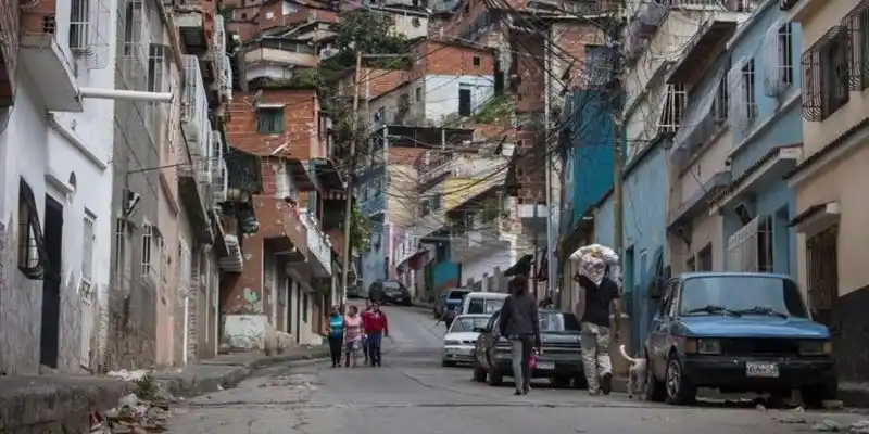 Varios heridos deja tiroteo en calle 14 de Los Jardines del Valle (+Foto)