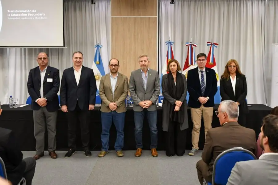 Representantes de la Región Centro en el encuentro encabezado por el gobernador Frigerio</p><p>Prensa gobierno de la Provincia