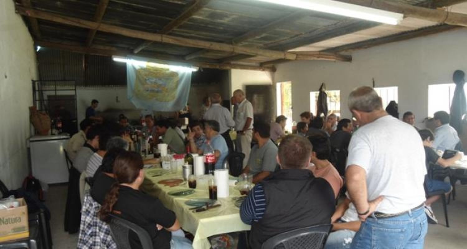 Festejos por el día del trabajador de la industria del papel