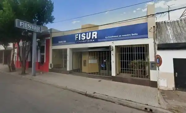 Denuncian a la financiera FiSUR por estafas millonarias y falta de respuesta a los ahorristas