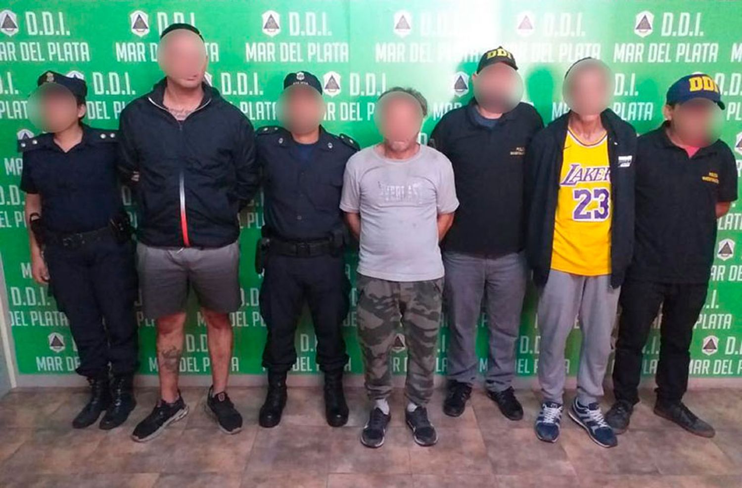 Capturaron a tres de los cinco delincuentes que robaron y golpearon a una pareja de ancianos