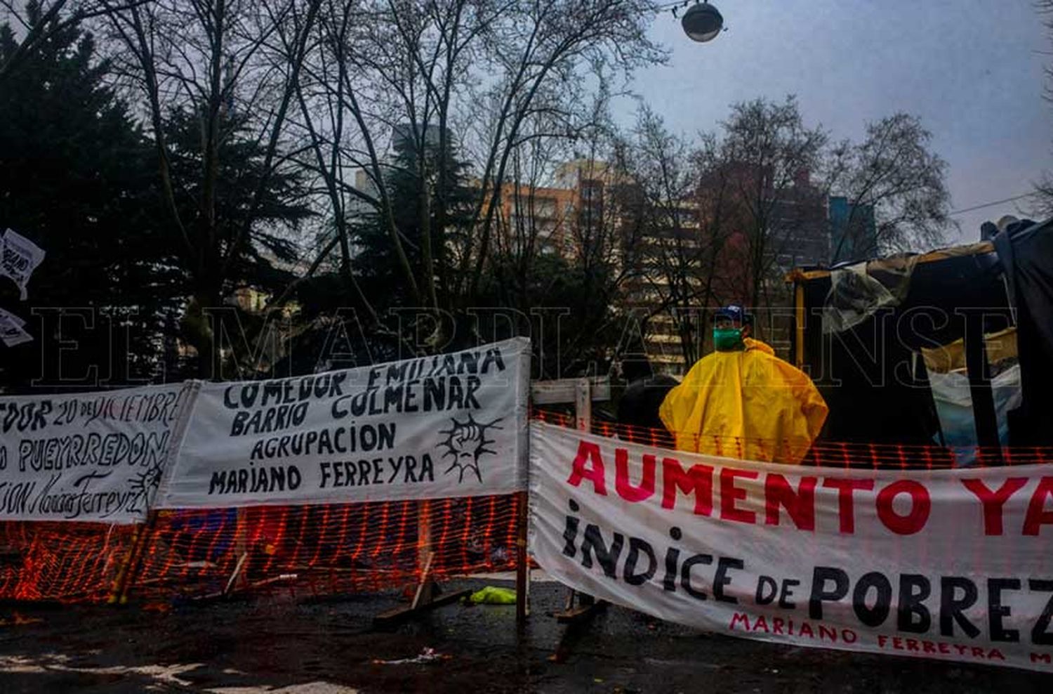 Un mes de acampe frente al Municipio: "No nos ha atendido nadie en el plano oficial"