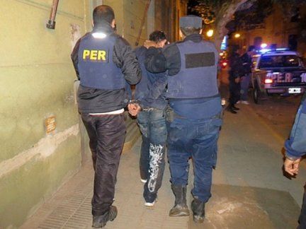 Allanamientos y dos detenidos en Victoria