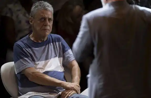Polémica en Brasil en torno a una canción «machista» de Chico Buarque