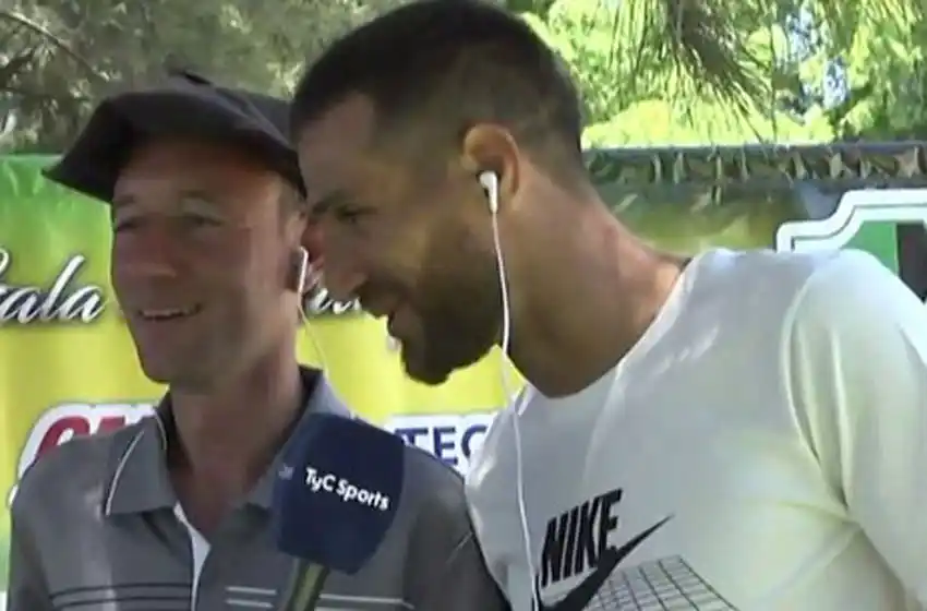 ¡Leo Ponzio se animó a cantar!