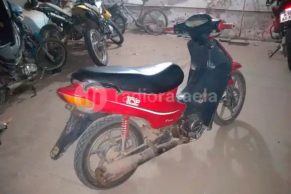 Vecinos de Sunchales atraparon a un delincuente cuando se robaba una moto