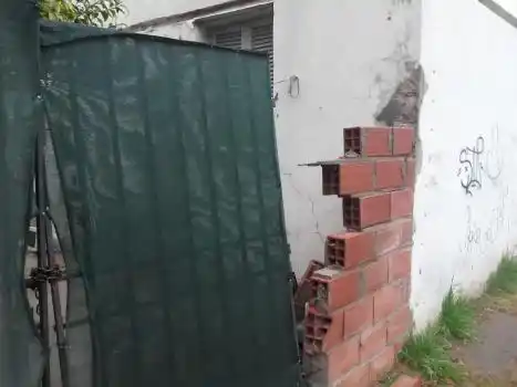 Robaron una moto del interior de una vivienda en Las Flores I