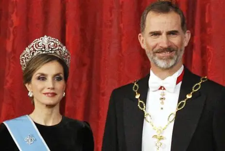 Comitiva local estará en la recepción de los reyes de España