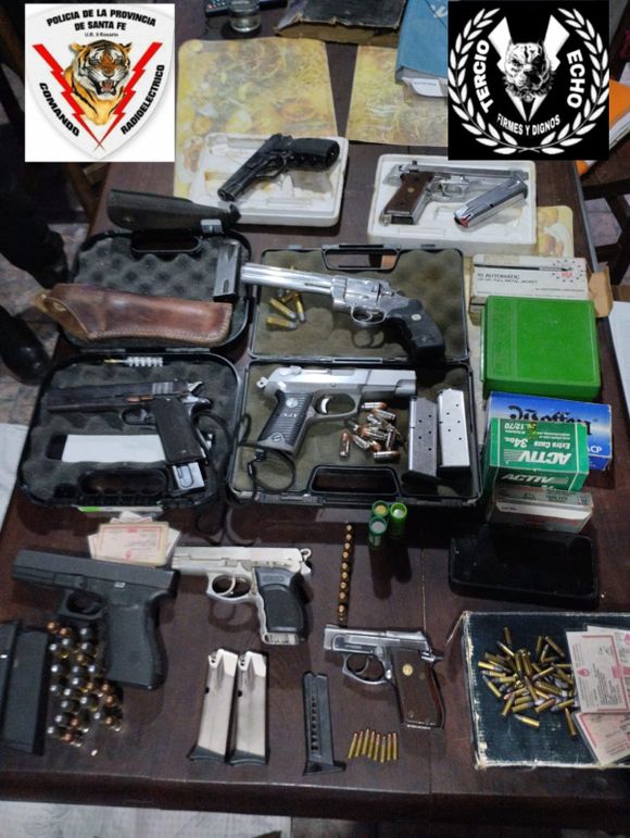 Tres detenidos y múltples armas secuestradas en distintos operativos policiales en Rosario