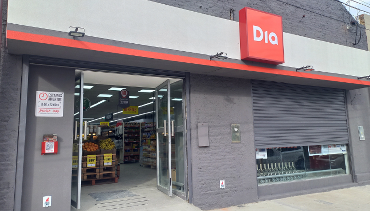 Después del derrumbe, reabre en otro local el Día % que estaba en Belgrano