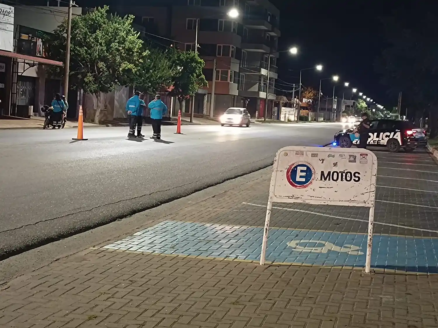 Controles en diferentes puntos de la ciudad.