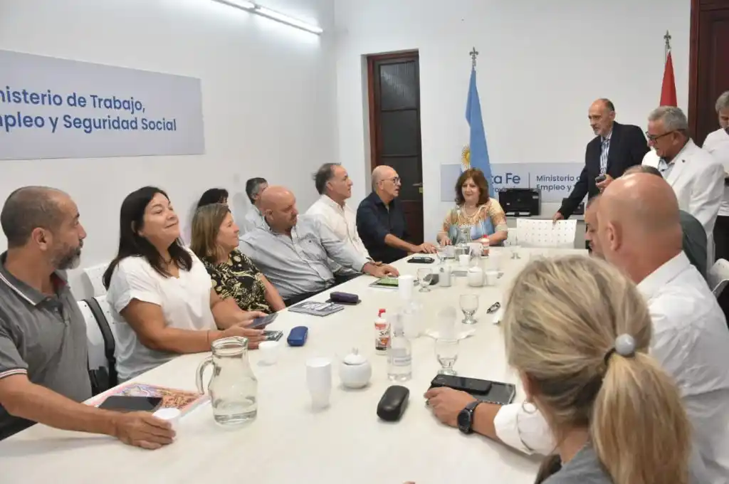 Paritarias: oferta salarial del 40 % en tres tramos para docentes y estatales de Santa Fe