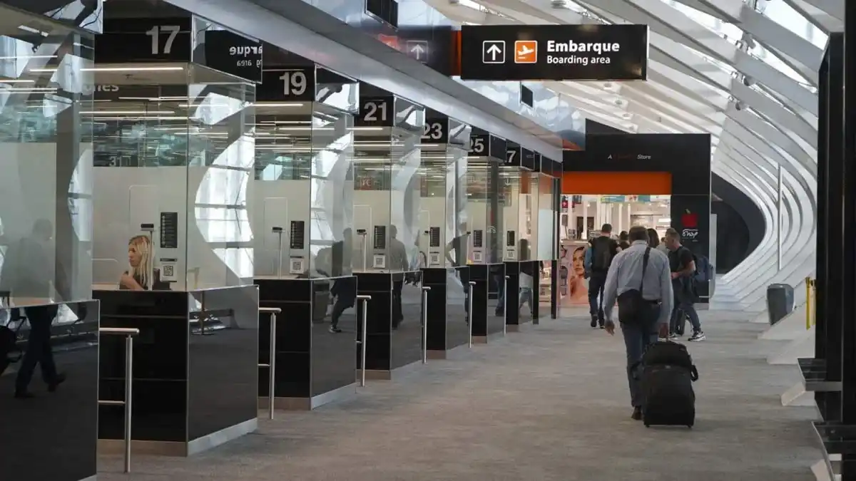 Ezeiza. El turismo emisivo se mantiene en números muy superiores al turismo receptivo.