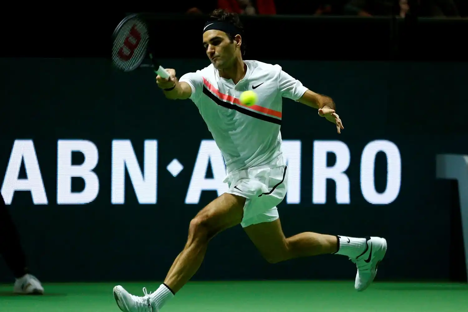 Federer, un N°1 campeón en Rotterdam