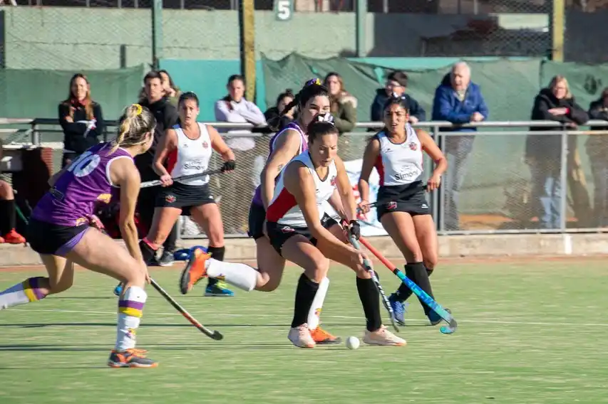 Independiente superó a Tiro Federal y El Nacional.