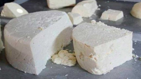 ¡BARBARAZO! El queso que hay en la mesa aumenta a 3 dólares el kilo