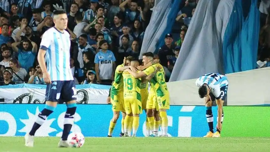 El Racing de Gago tropezó con Defensa y Justicia