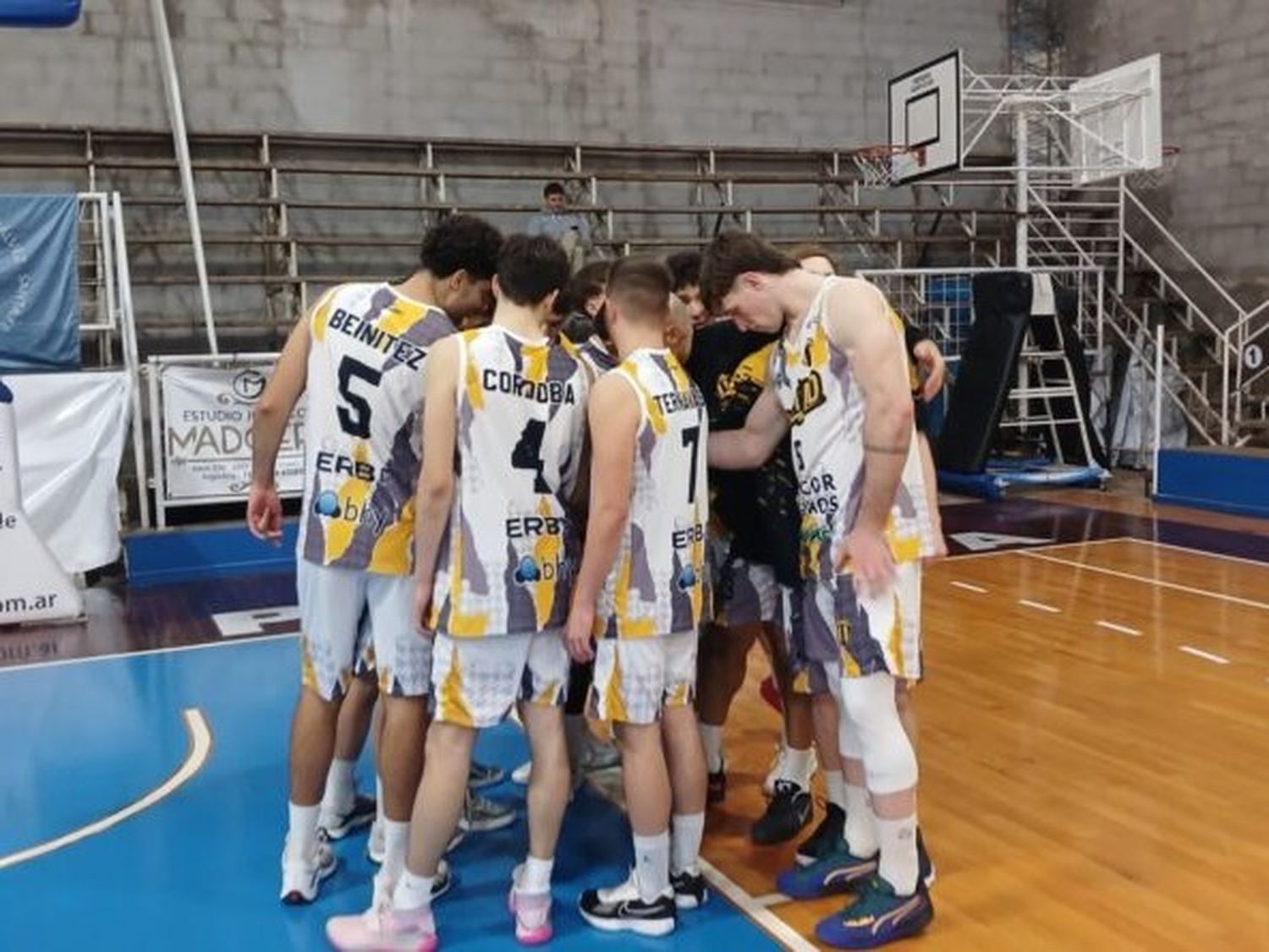 Libertad se despidió de La Liga Federal y del “Bebo” Ceruti en una noche emotiva