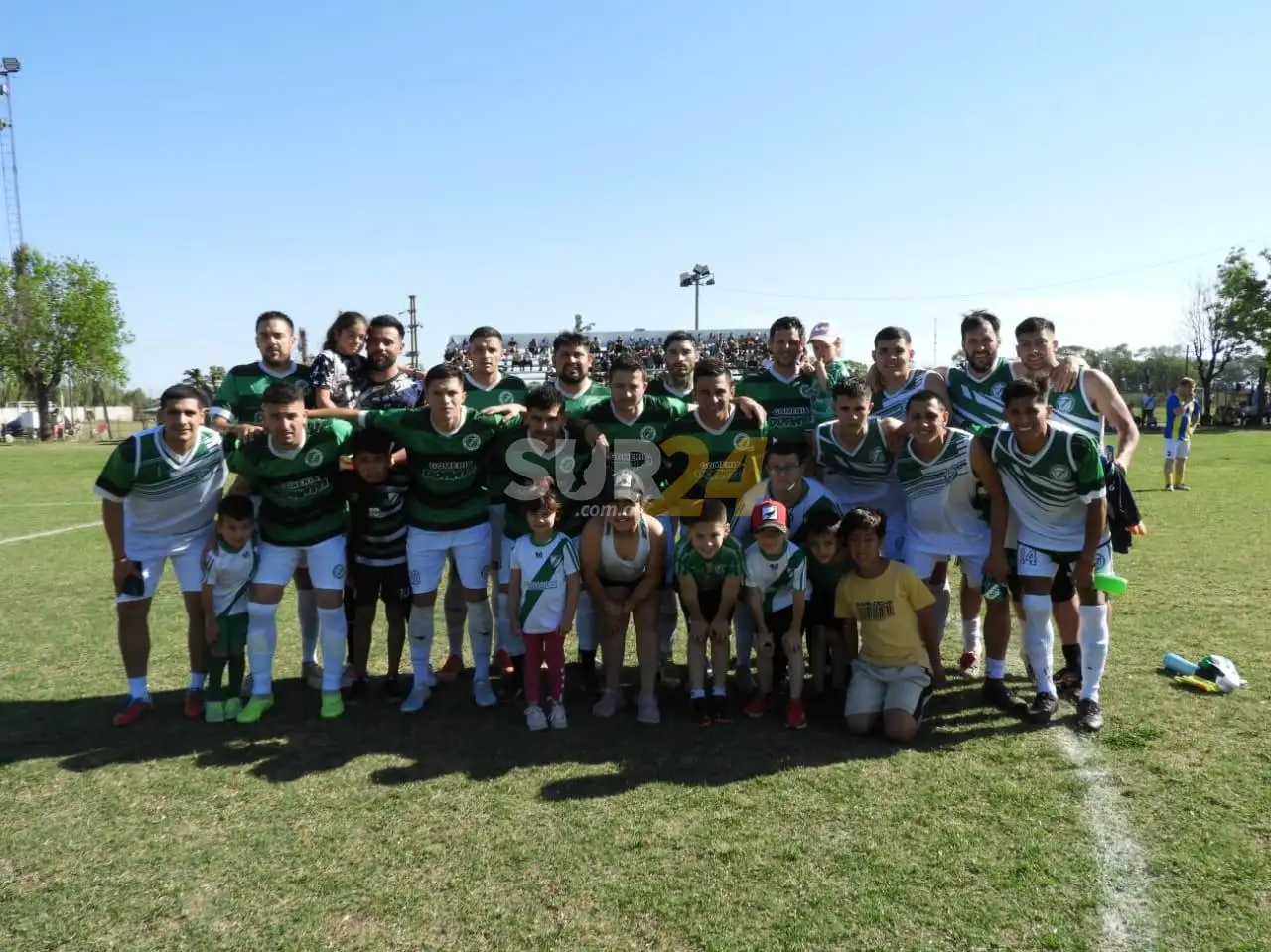 Belgrano goleó a Centenario y se clasificó