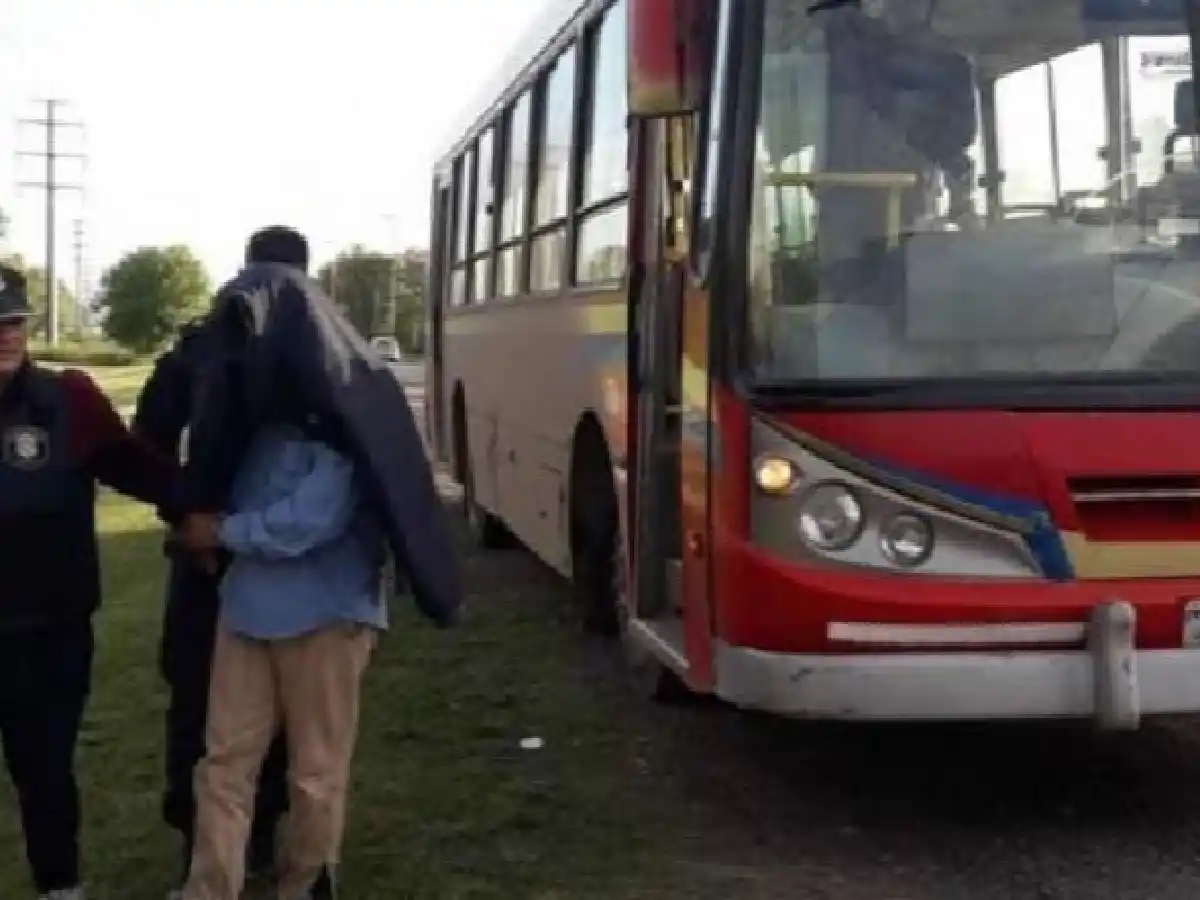 Detuvieron a un colectivero por vender cocaína a sus pasajeros