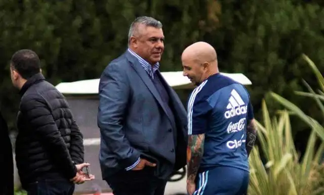 Tapia reafirmó a Sampaoli con la misma frase que dijo antes de echar a Bauza