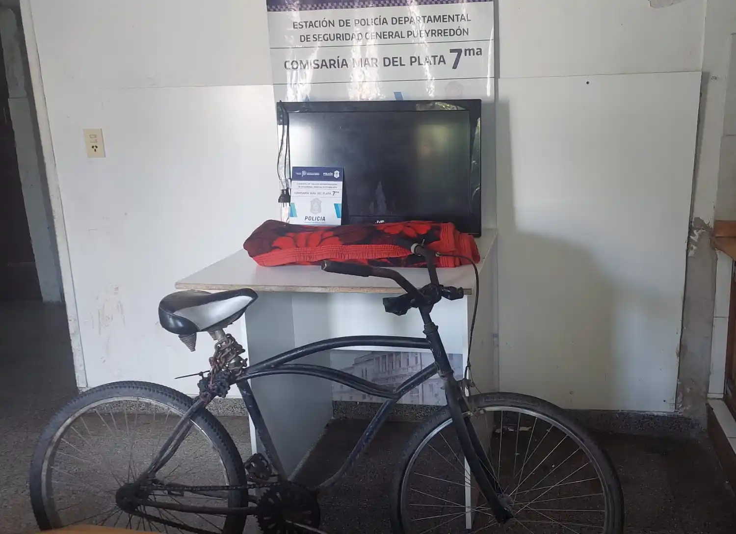 El hombre fue detectado por los operadores del COM.