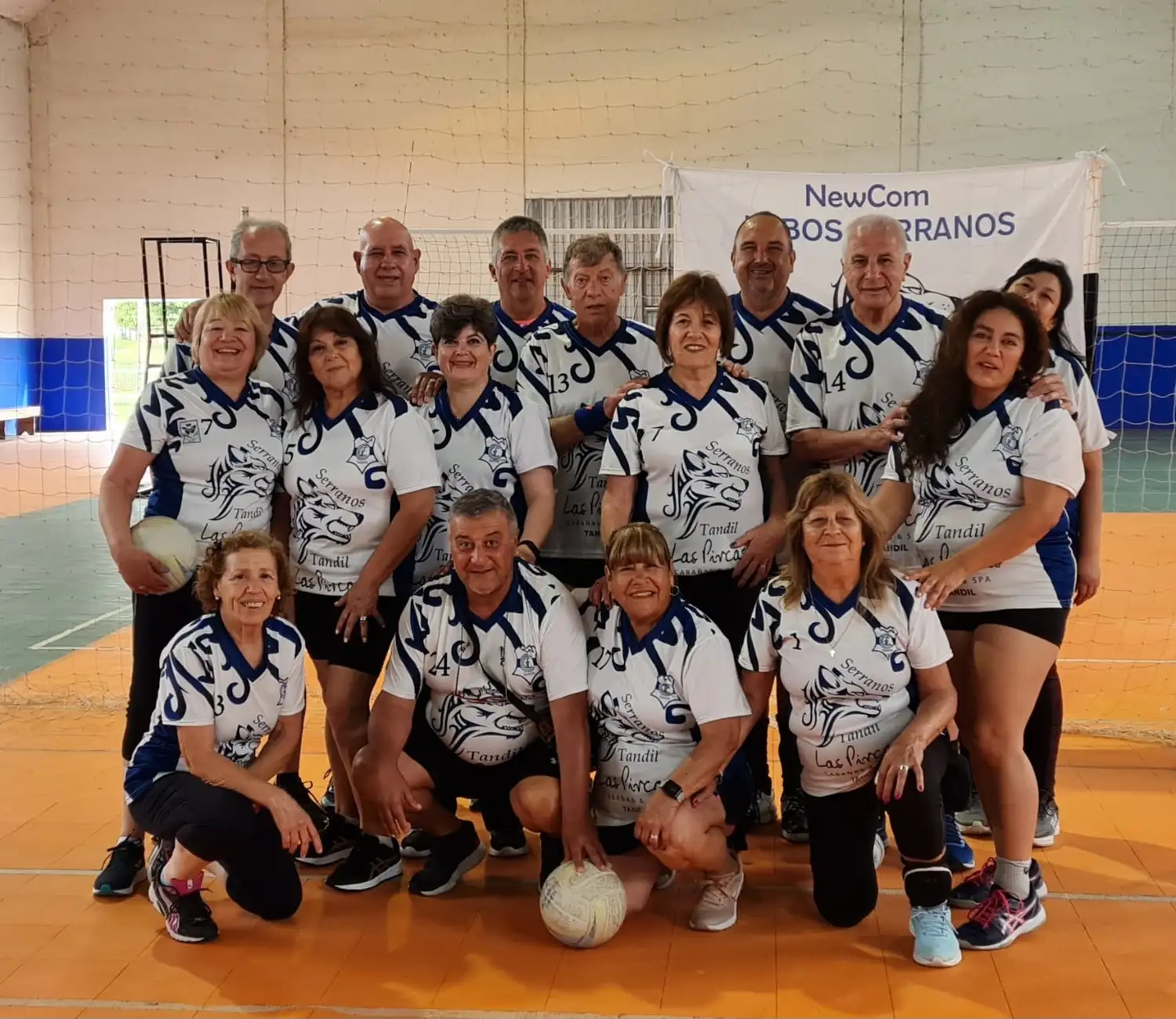 El plantel de Serranos Newcom.