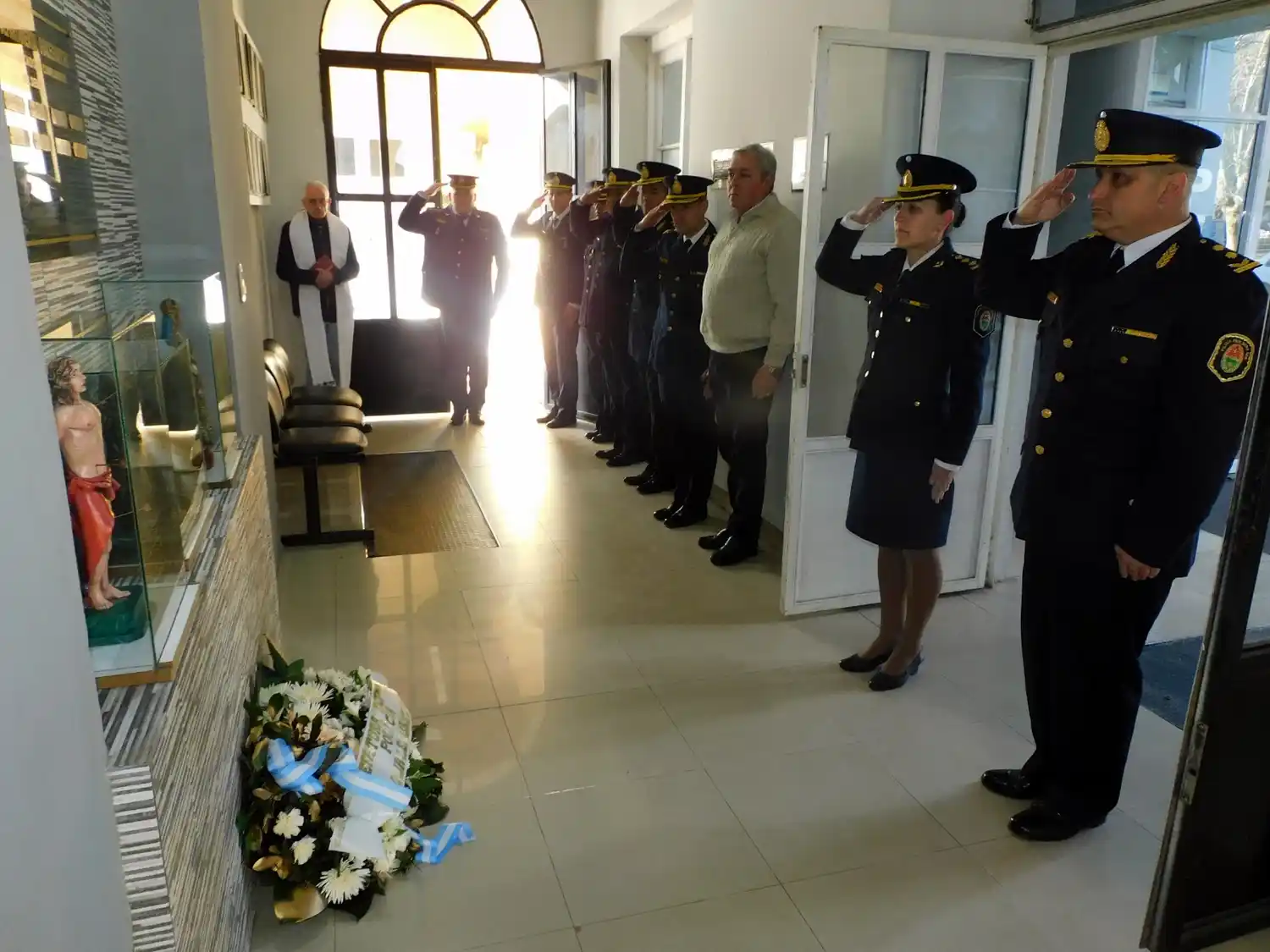 La Policía de Gualeguaychú rindió homenaje a los oficiales caídos en cumplimiento del deber