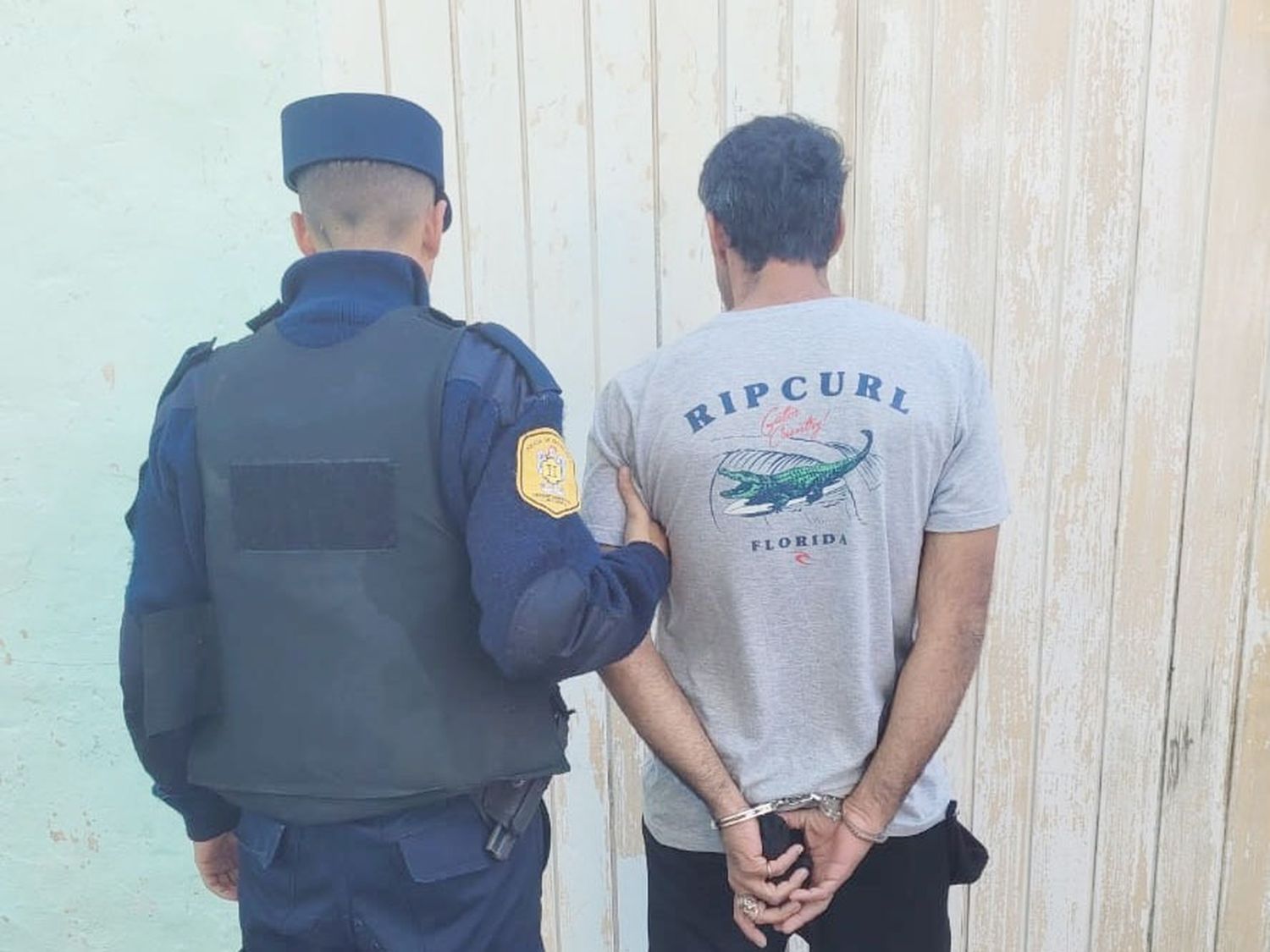 Secuestran un arma y detienen a un hombre por violencia de género