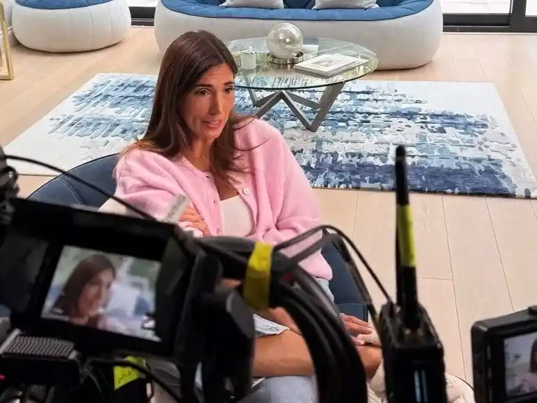 mujer del Dibu