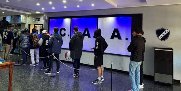 Alvarado agotó las dos populares y la platea norte