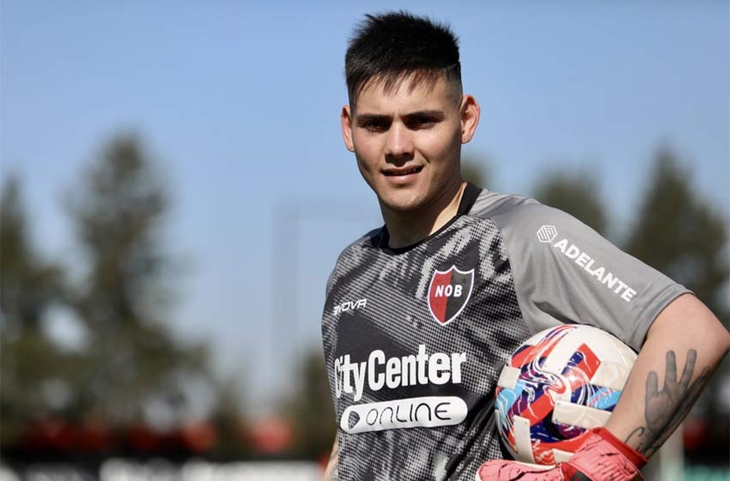 Newells oficializó la llegada del arquero Lautaro Morales