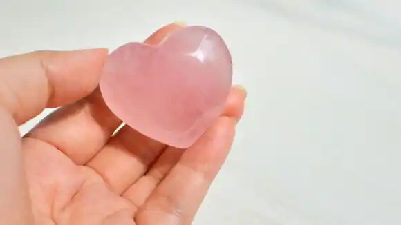 Descubre el poder del cuarzo rosado
