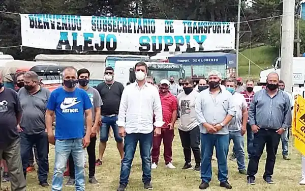 Transportistas con funcionario provincial en Necochea
