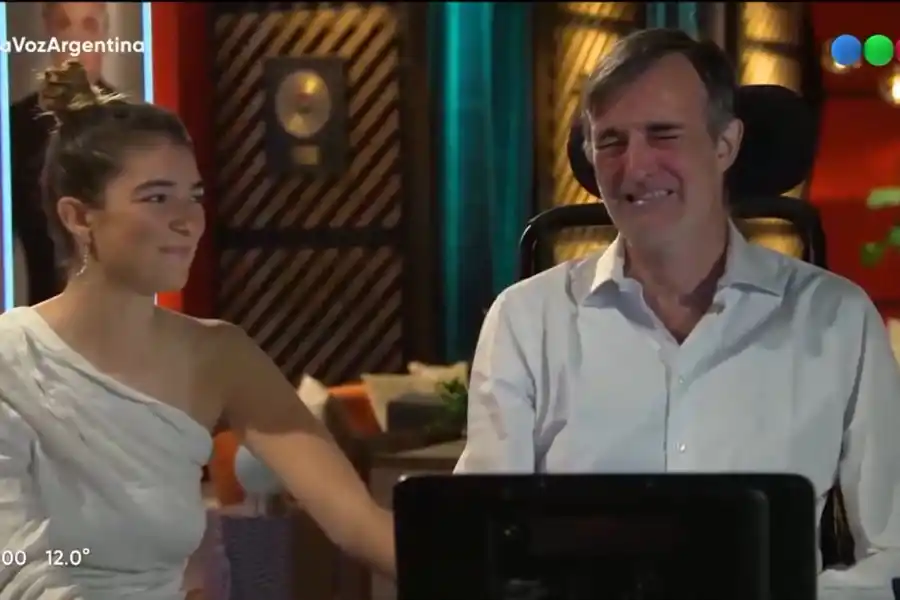 Emotivo momento: Esteban Bullrich acompañó a su hija a La Voz Argentina