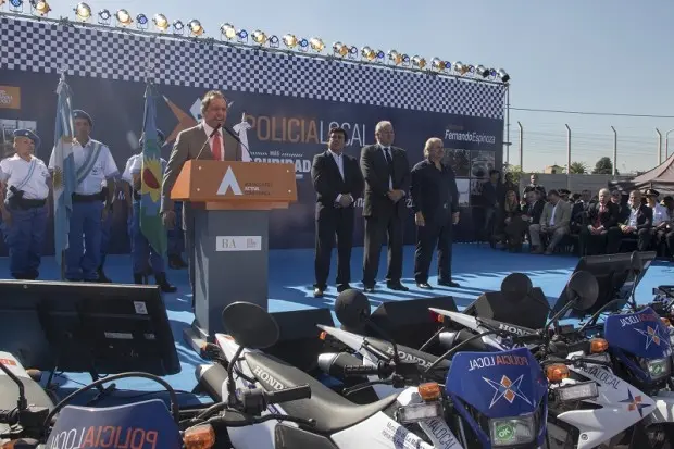 Scioli presentó más policías y móviles para La Matanza