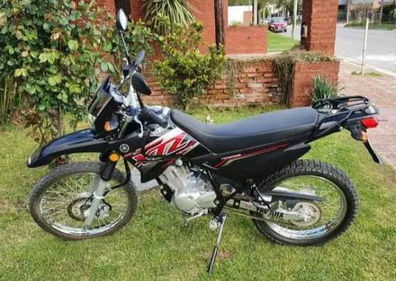 Se llevaron una moto y ahora los dueños ofrece recompensa