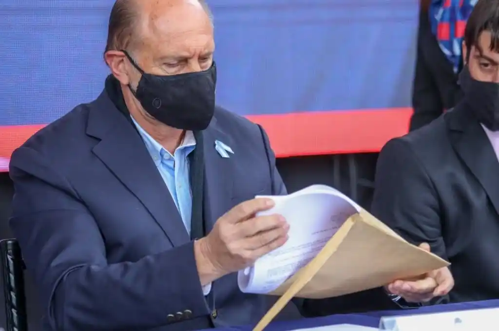 Apertura de sobres para la repavimentación de un tramo de la Ruta Provincial Nº 1