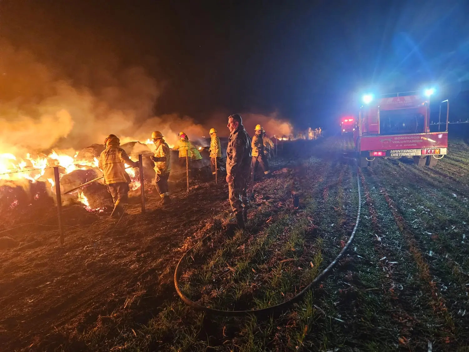 Incendio rural en cercanías a Vázquez, controlado por el accionar de Bomberos de Chaves y el CPR