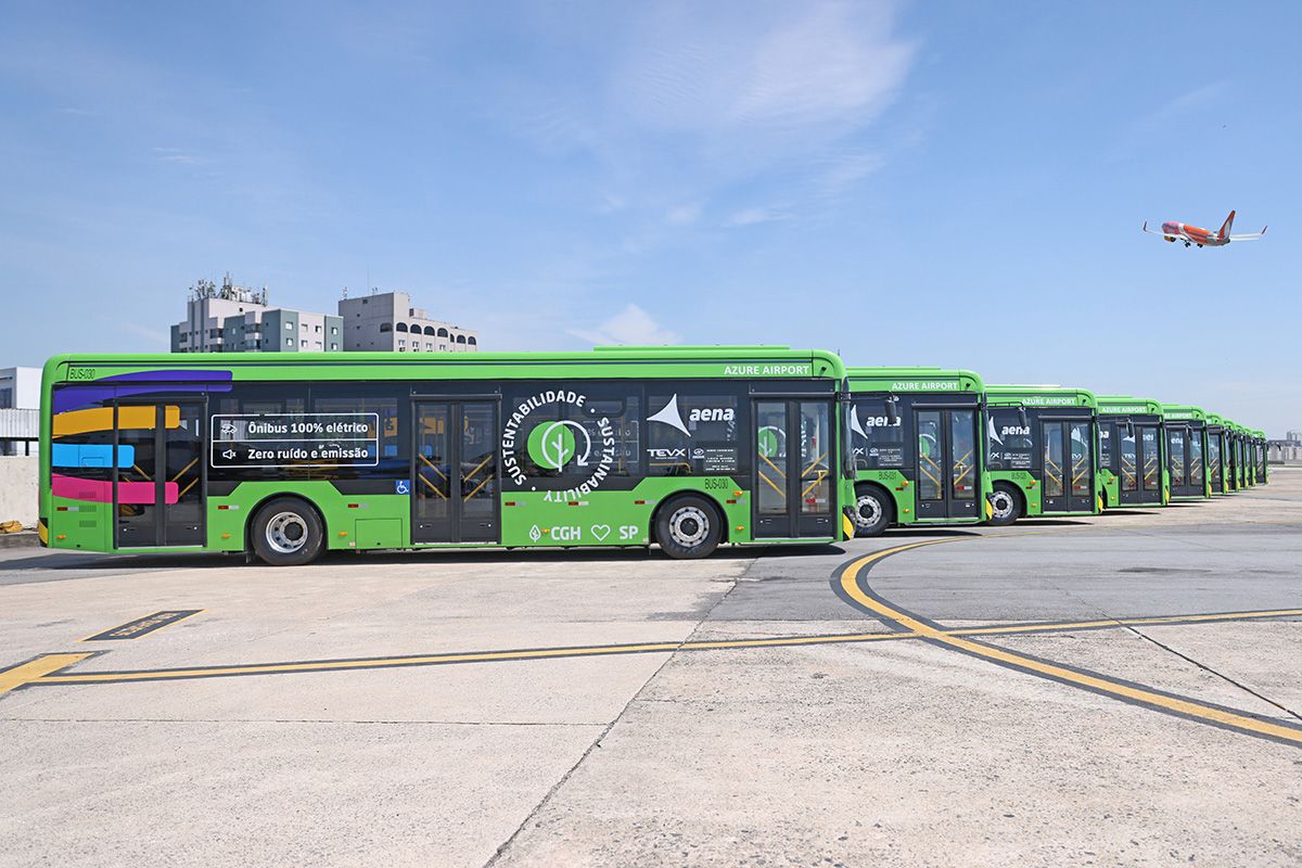 Autobuses eléctricos en el aeropuerto de Congonhas.